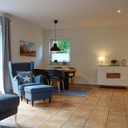 2 Bedroom Awesome In Casa de Férias